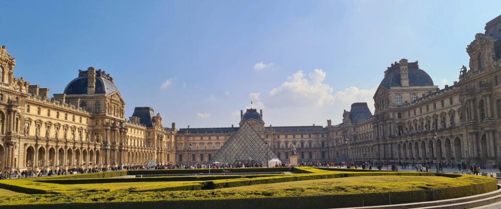 Louvre